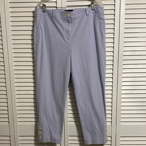 Talbots Pants - Talbots Seersucker Perfect Crop
Pants.